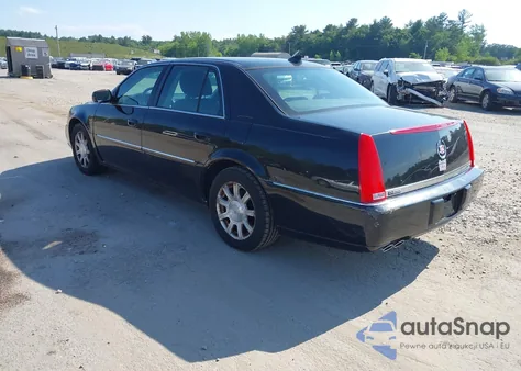 2010 Cadillac Dts Livery z USA, uszkodzony, nr VIN 1G6KR5EY7AU126587